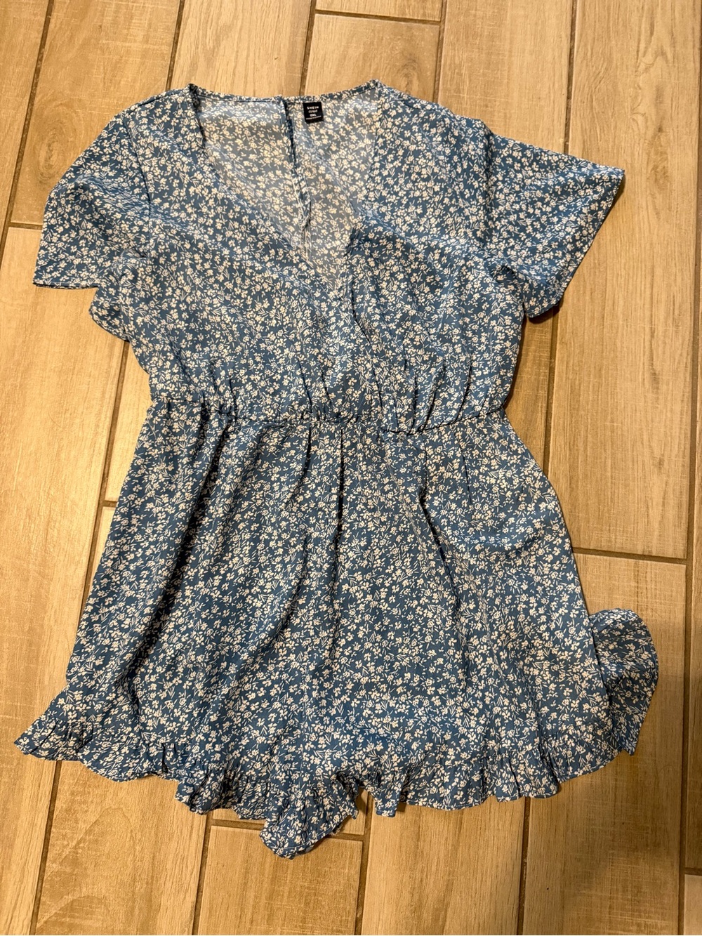 SHEIN Blue Floral V-Neck Romper 0XL